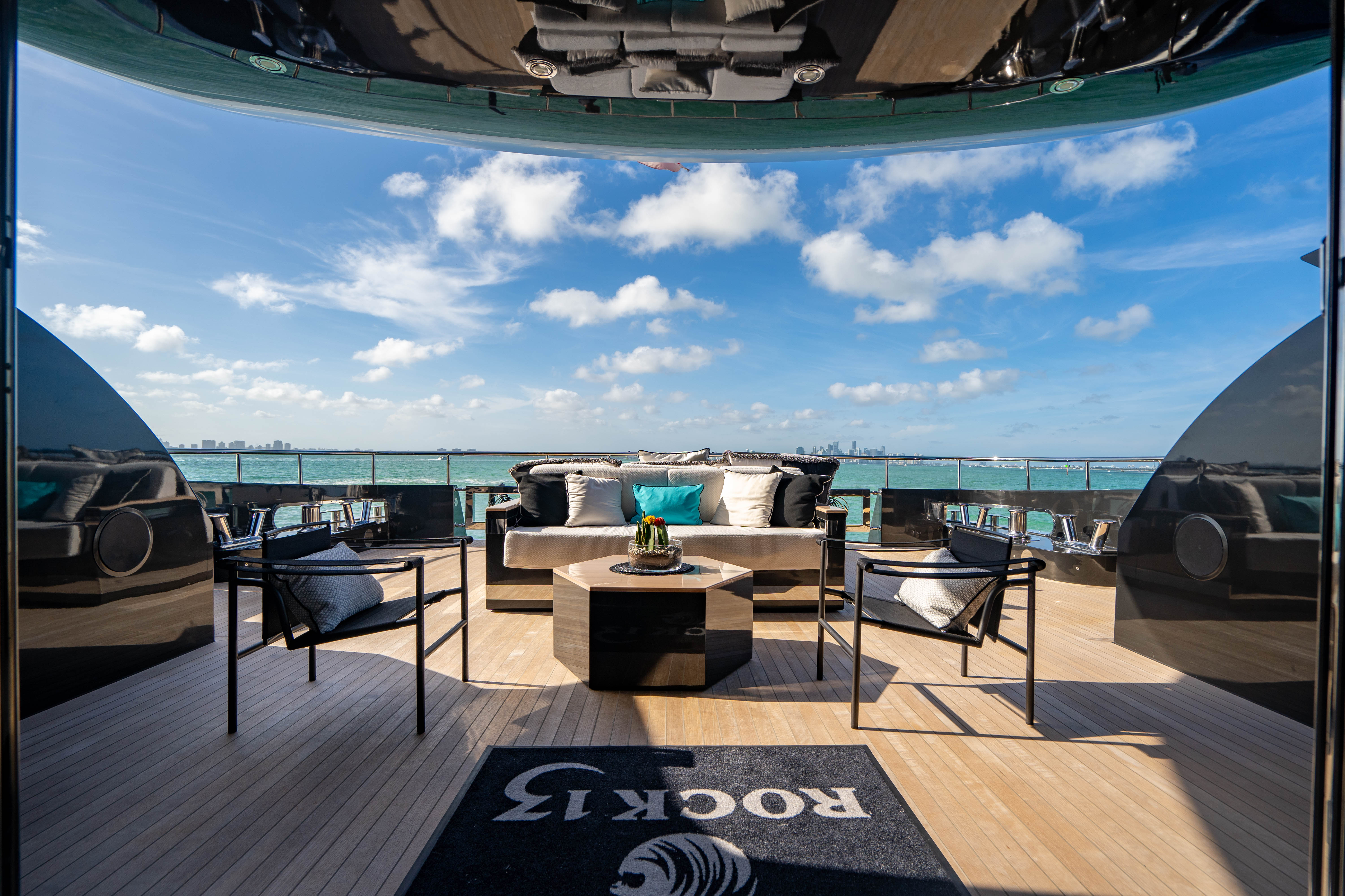 upper deck aft.jpg