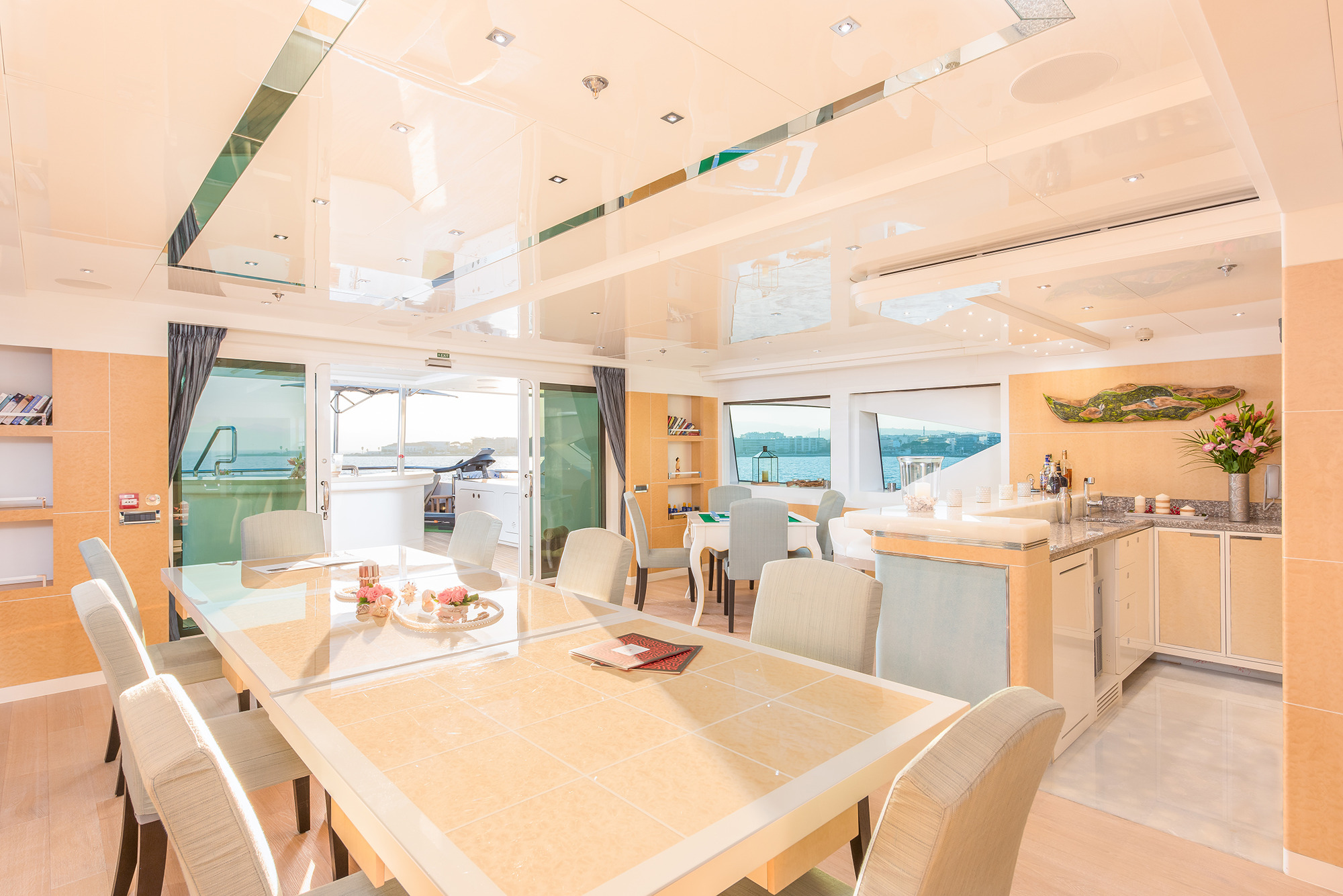 upper saloon.jpg