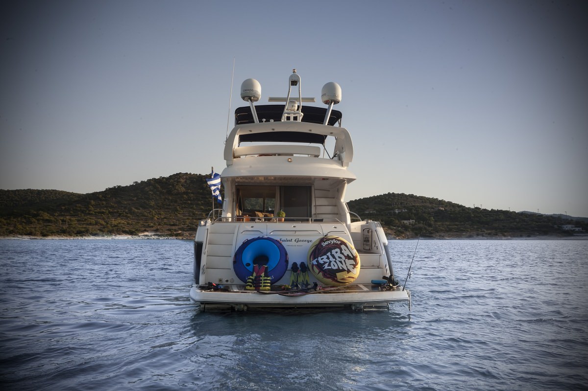 yacht SAINT GEORGE swim platform.jpg