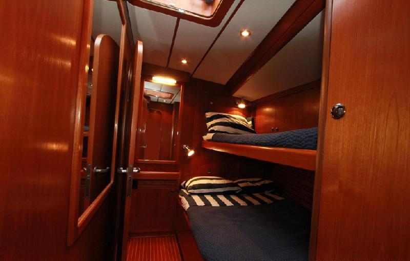  CLAUDIA IV -  Twin Cabin.jpg
