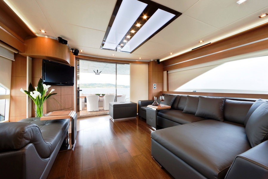  KAIJOU -  Salon looking aft.jpg