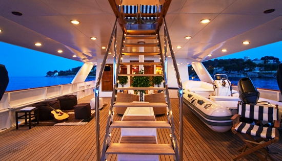 5 FISHES -  Aft Deck 2.jpg