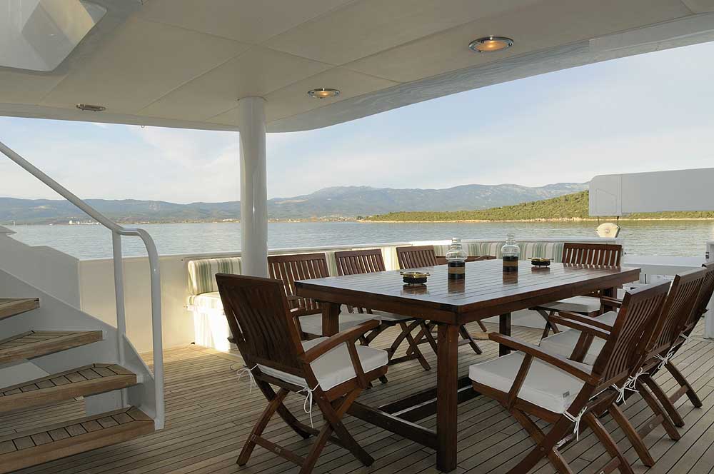 AI - Upper Deck Breakfast Table.jpg
