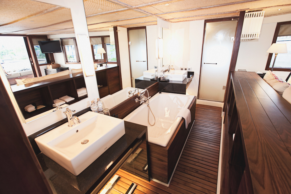 ALILA PURNAMA - Master Cabin 3.jpg