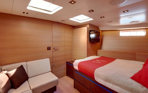 AMAZONCREEK -  Guest Cabin.jpg
