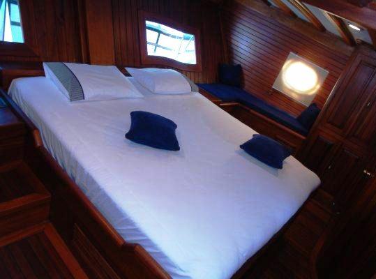 ARIELLE I  -   Master Cabin.jpg