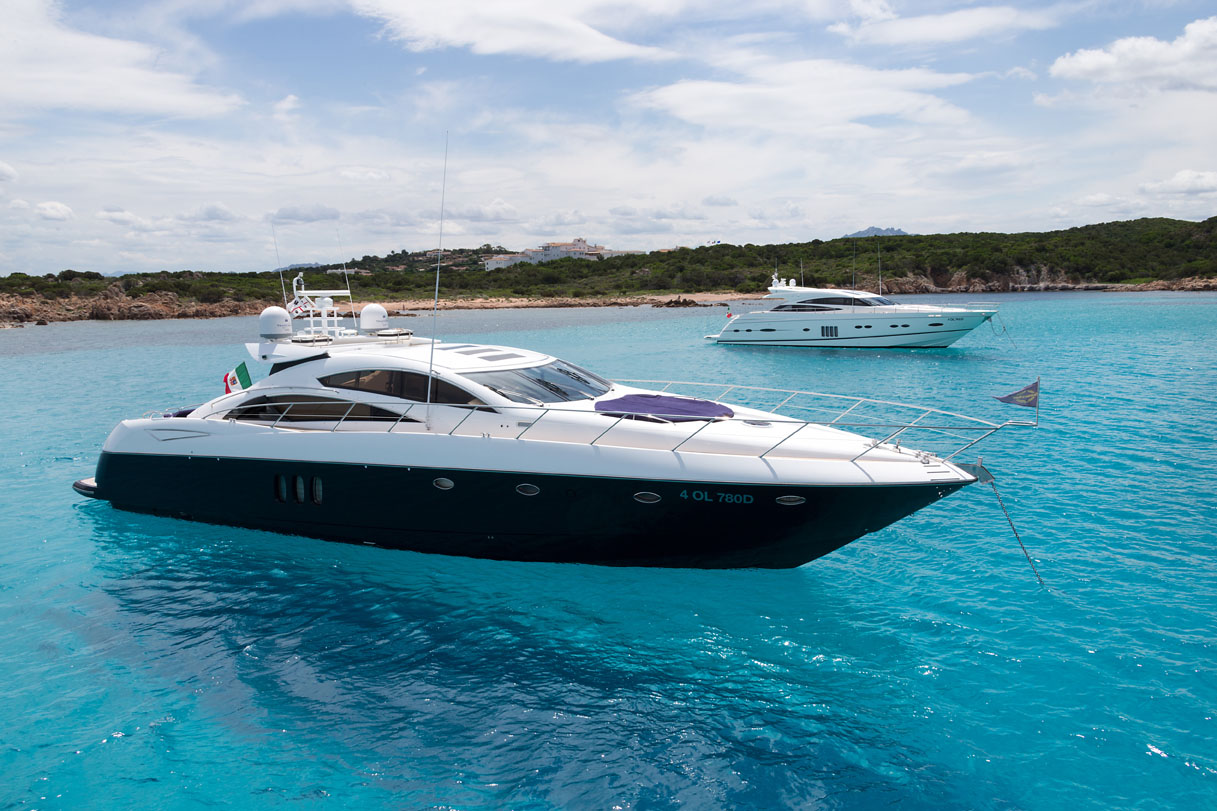 ASPIRE OF LONDON - Starboard profile.jpg