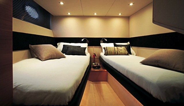 ATLANTIS 54  -  Twin cabin.jpg