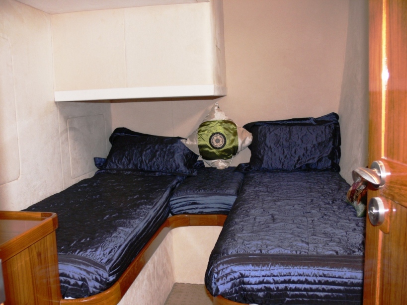 Aft Twin Cabin.jpg