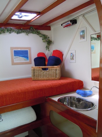 Akka - Guest Cabin.jpg