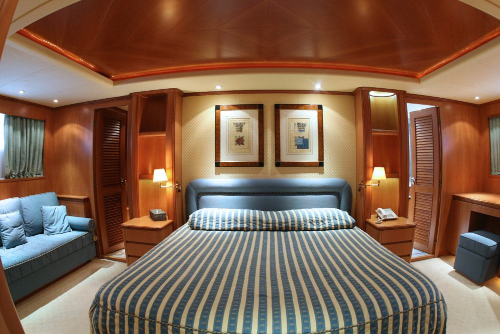 Astir -  VIP Cabin 2.jpg