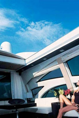 Azimut Mojito -  Sliding Hard Top.jpg