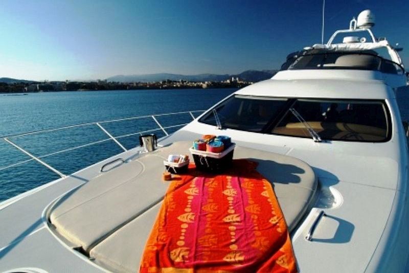 Azucena Mare -  Foredeck.jpg