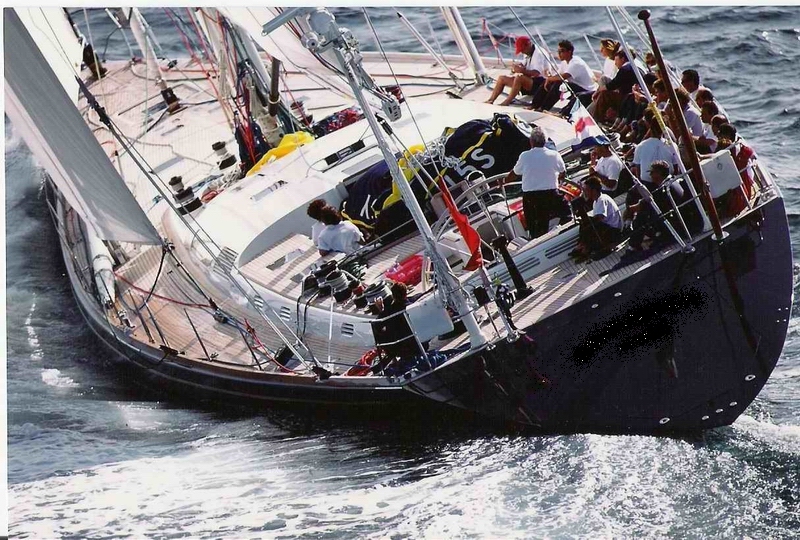 BAIURDO VI - Sailing at Cowes Week.jpg