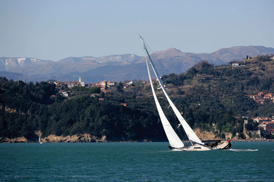 BARONG C Sail.jpg