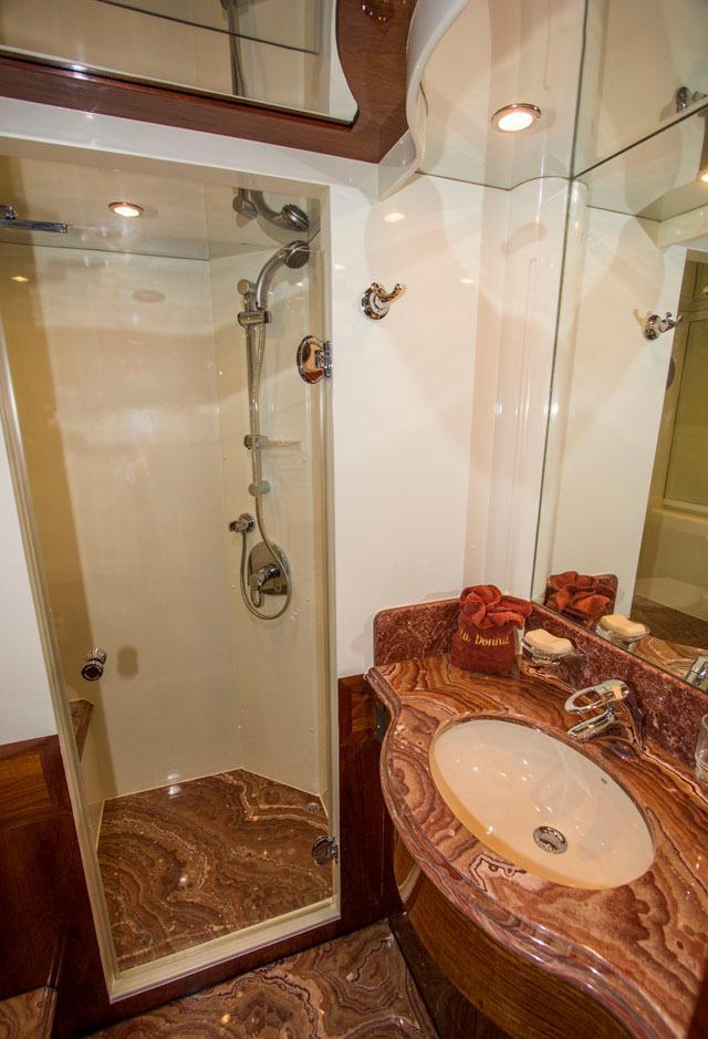 BELLA DONNA II -   Guest Ensuite.jpg