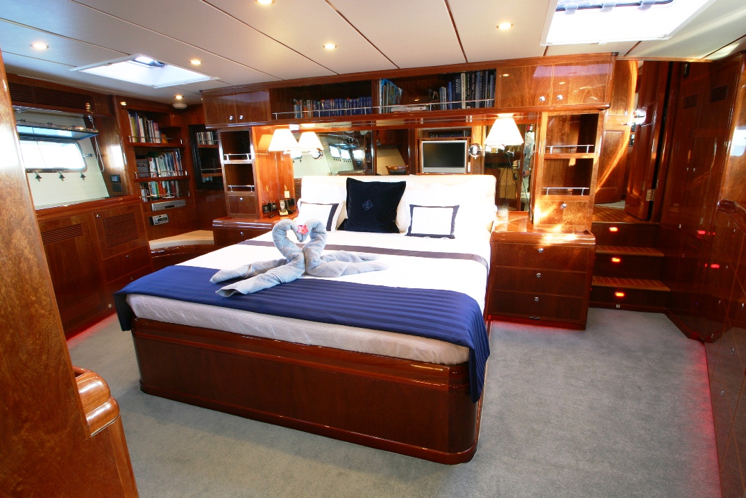 BEYOND CAPRICORN Master Cabin.jpg