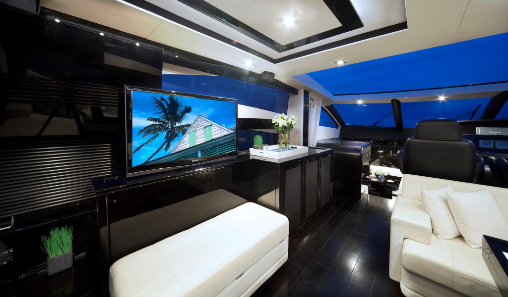 BG3 - Salon entertainment.jpg