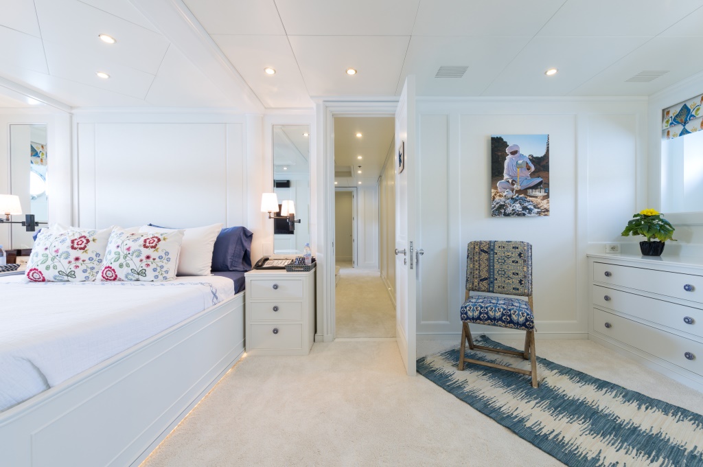 BINA - VIP cabin 2.jpg