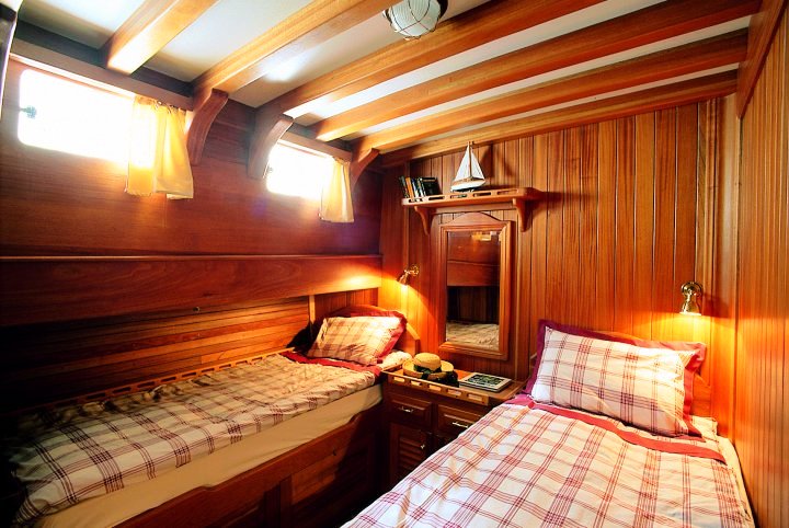 BZ cabin  twin.jpg
