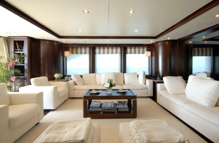 Benetti 122 Motor yacht -  Main Salon.jpg