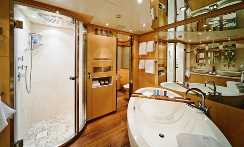 Benetti SALU Master Bath2.jpg