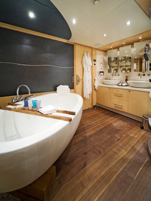 Benetti SALU Master Bathroom.jpg