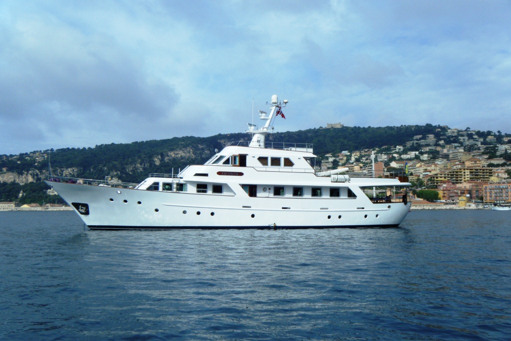 Benetti Yacht FAVORITA -  Main.jpg