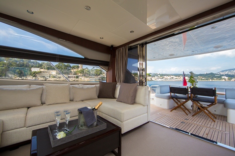 CALYPSO -  Salon looking Aft.jpg