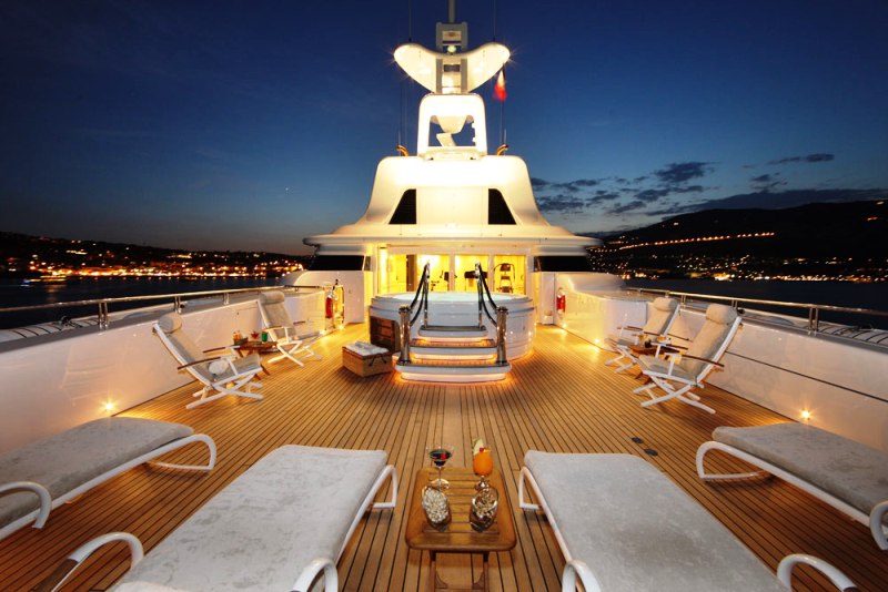 CAPRI Sundeck.jpg