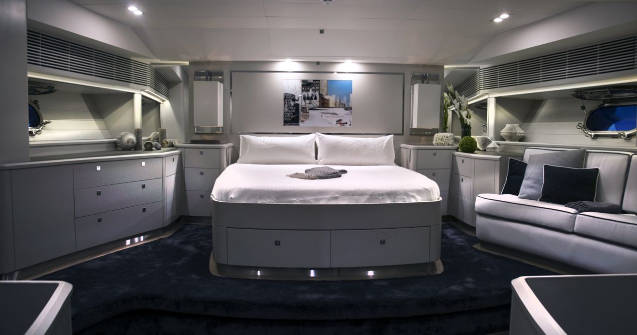 CAROLINE 1 - master cabin.jpg