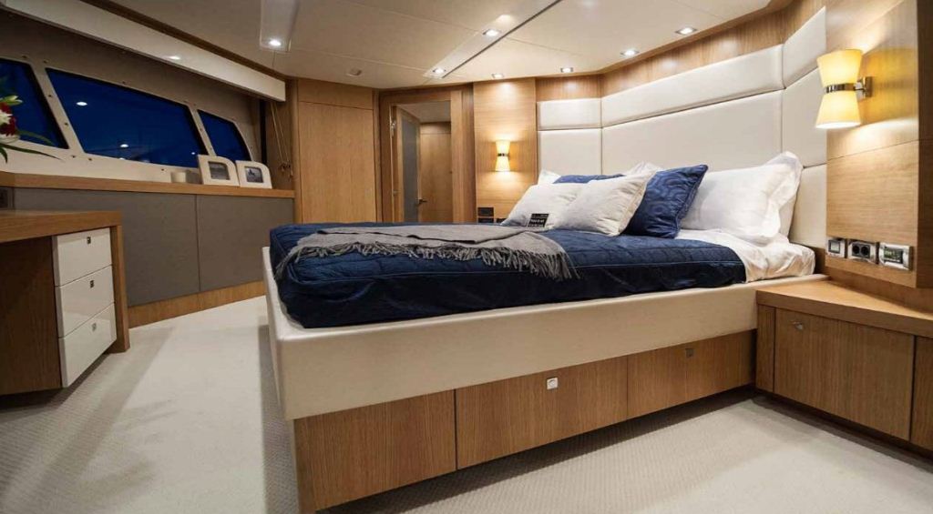 CHIMERA -  Double Cabin.jpg