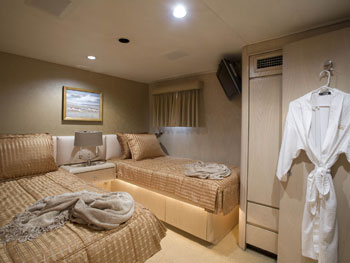 CHRISTINE -   Twin Cabin.jpg