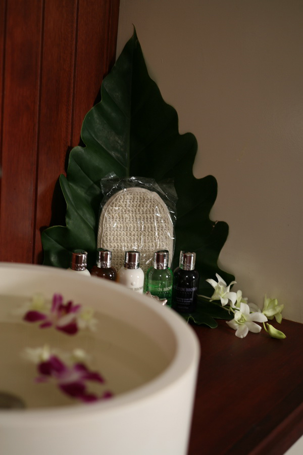 Calisto - Ensuite Detail.jpg