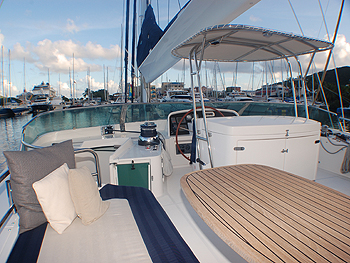Captiva - Helm Station.jpg