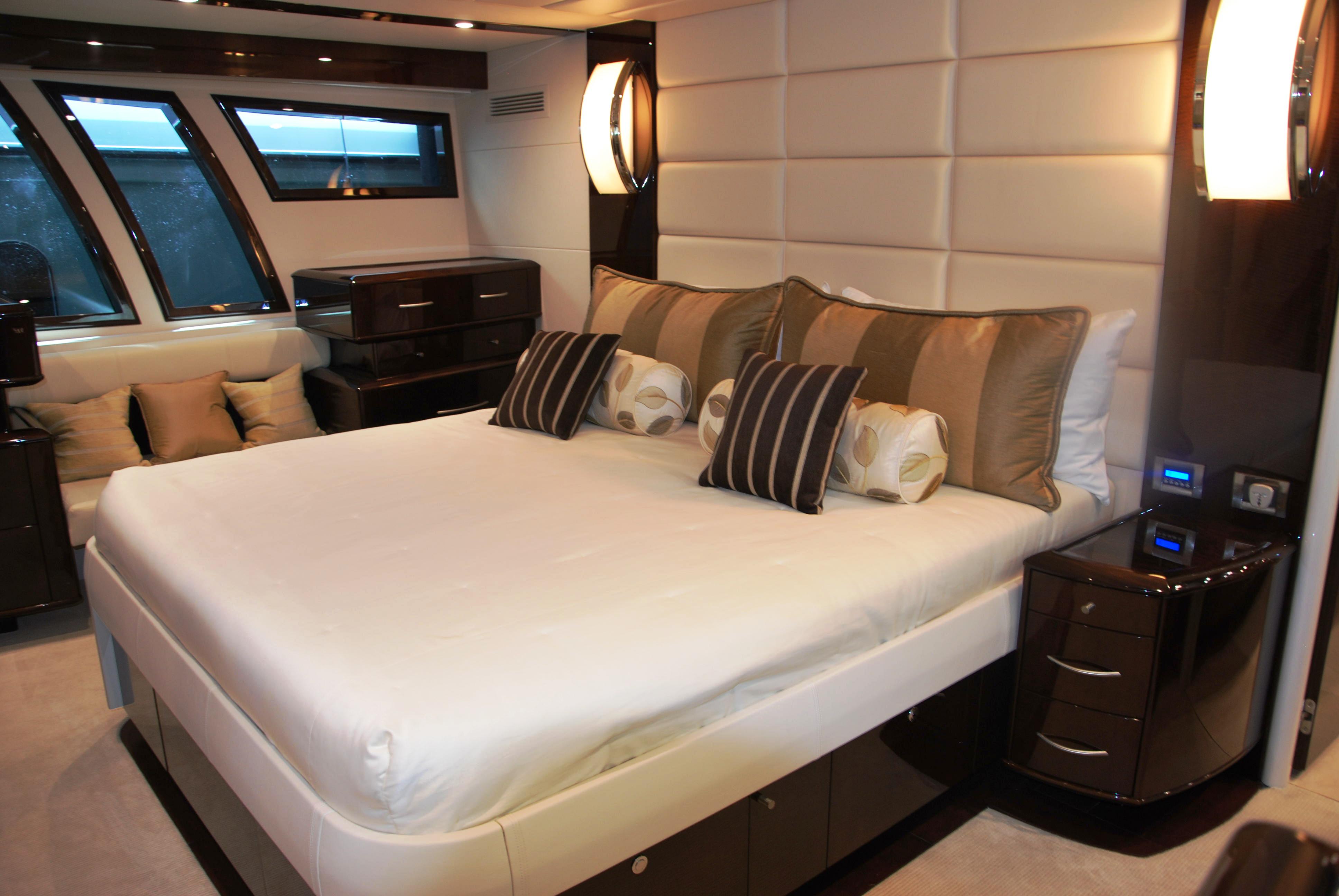 Carbon -  Master Cabin.jpg