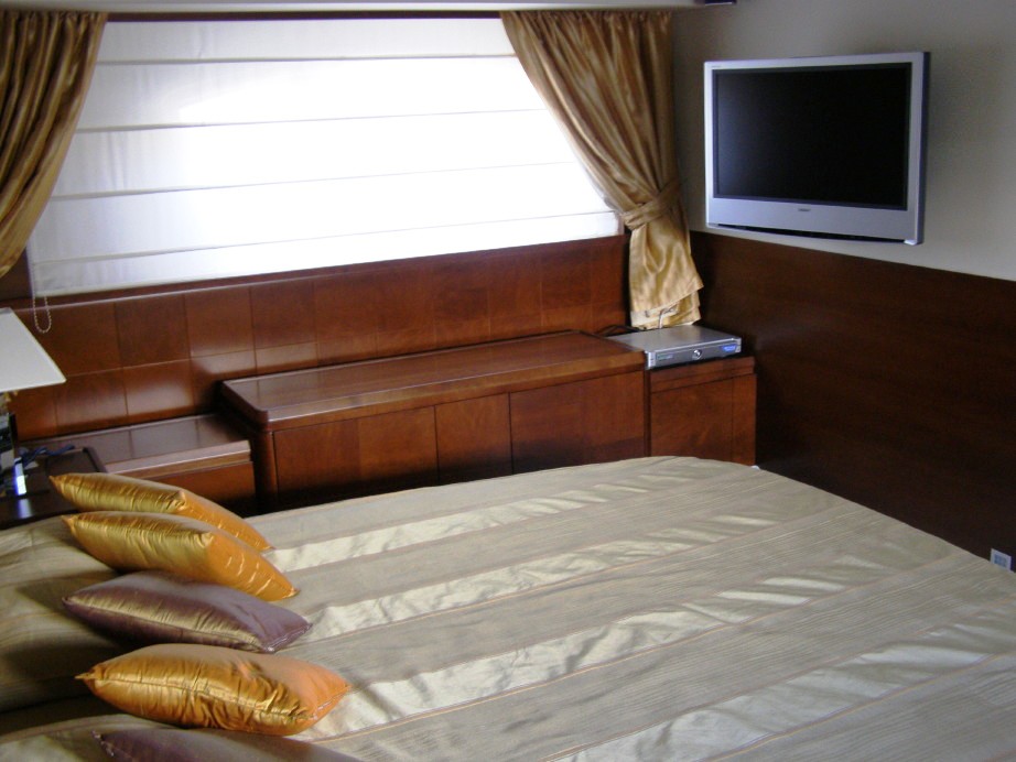 Carcola II  Master TV.jpg