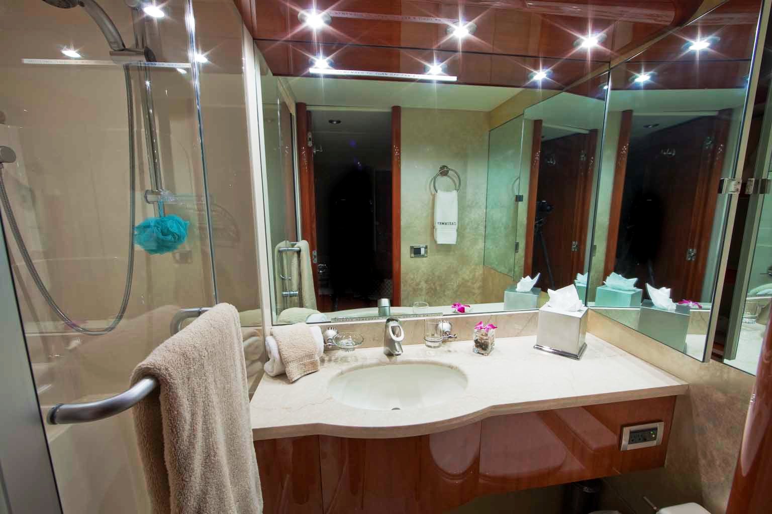 Castaway -  Guest Bathroom.jpg