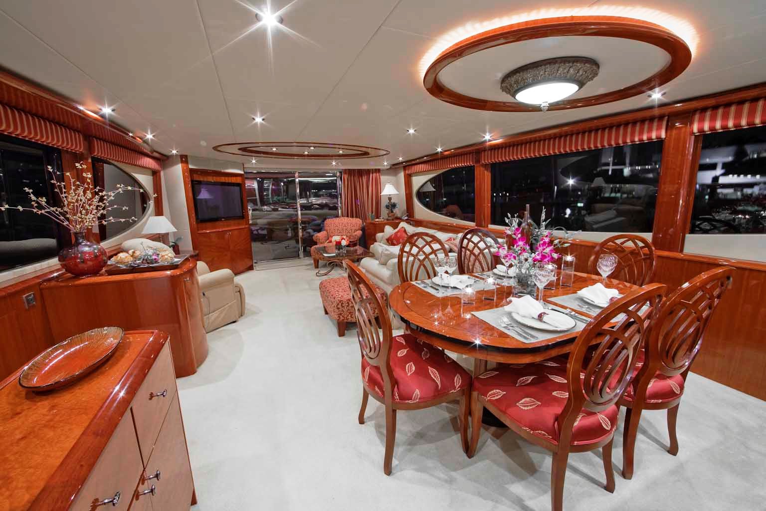 Castaway -  Salon and Dining.jpg