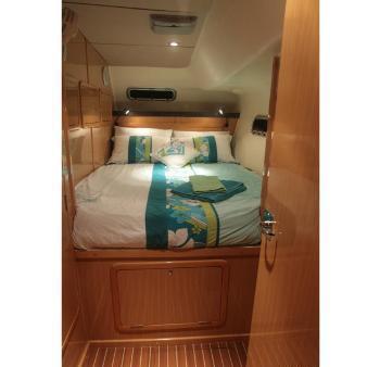 Cat AMAZING GRACE -  Guest Cabin.jpg