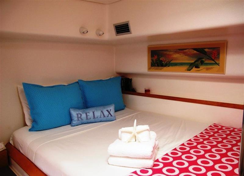 Cat FANTASY ISLAND -  Guest Cabin 2.jpg