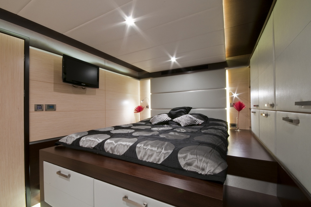 Catamaran Abuelo - Guest Cabin 2.jpg