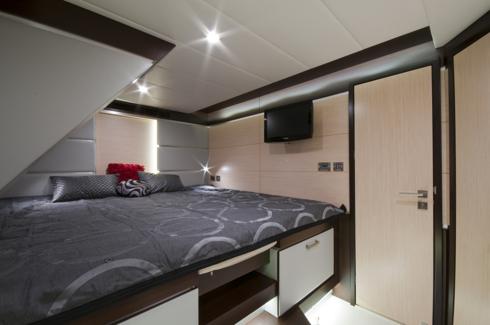 Catamaran Abuelo - Guest Cabin.jpg