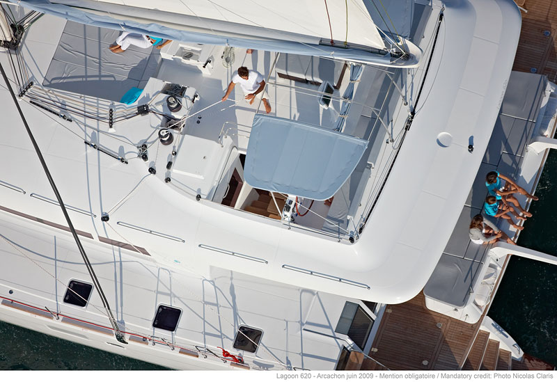Catamaran DRAGON - From Above.jpg