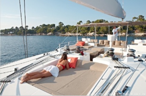 Catamaran Firefly -  Sun Pads on the Flybridge.jpg
