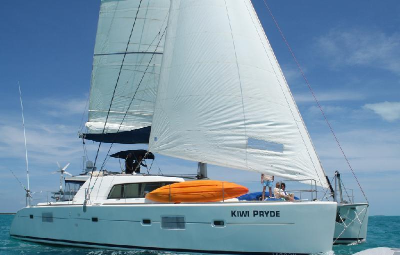 Catamaran KIWI PRYDE -  Main.jpg