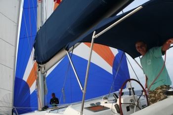 Catamaran KIWI PRYDE -  Spinnaker.jpg