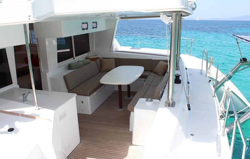 Catamaran NANA -  Aft Deck.jpg
