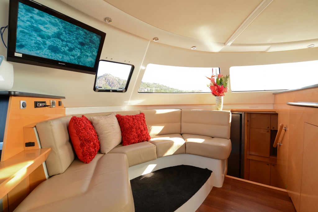 Catamaran NKALINDAU -  Salon Seating.jpg