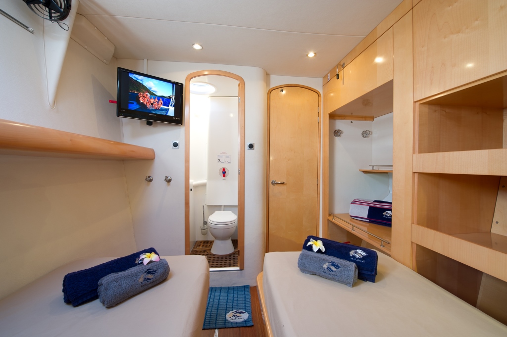 Catamaran NKALINDAU -  Twin Cabin 2.jpg
